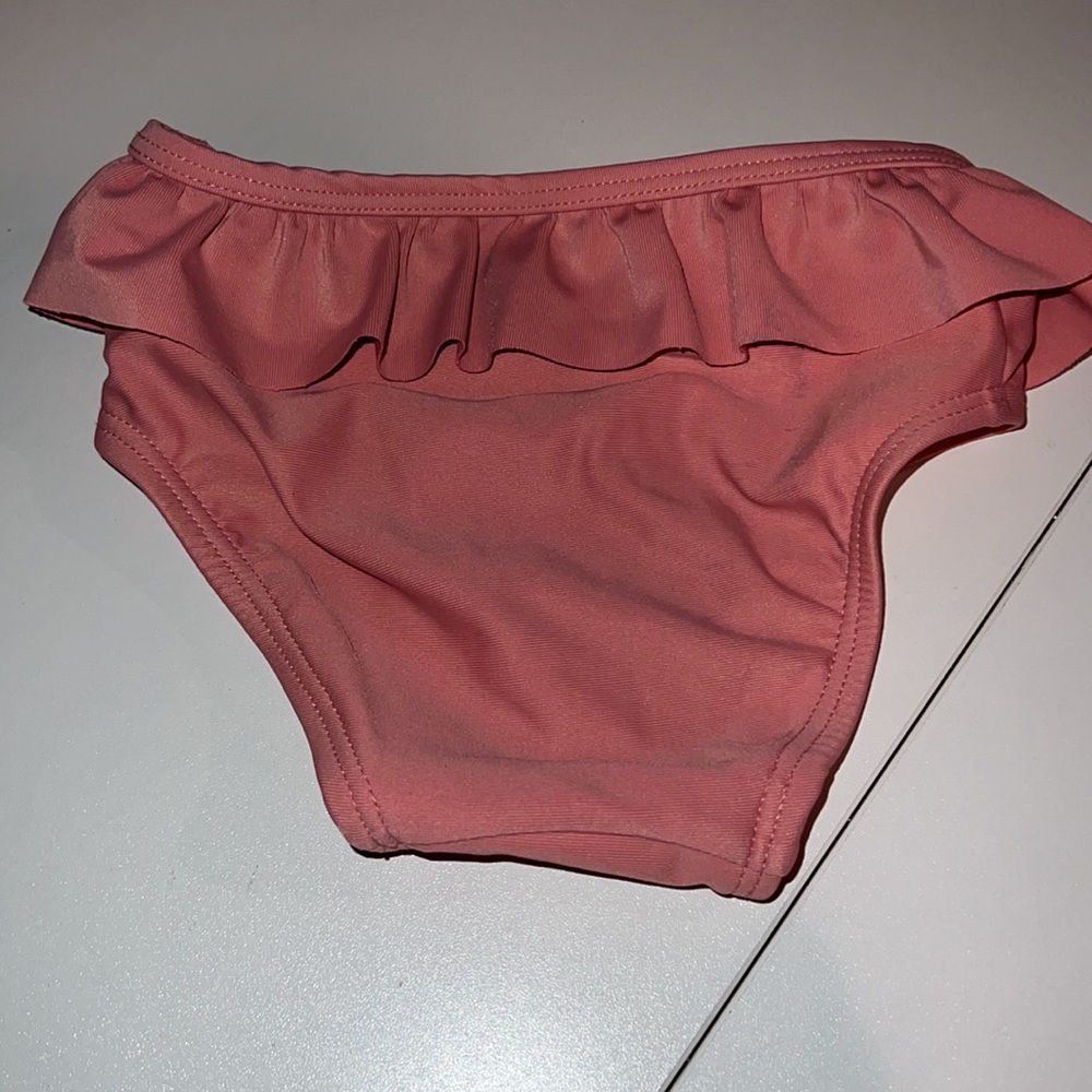 Old Navy Pink Leopard 2-Piece Rashguard Swim Set - Picture 5 of 6